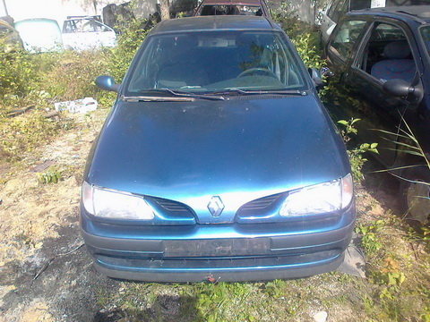 Renault MEGANE 1996 1.6 машиностроение